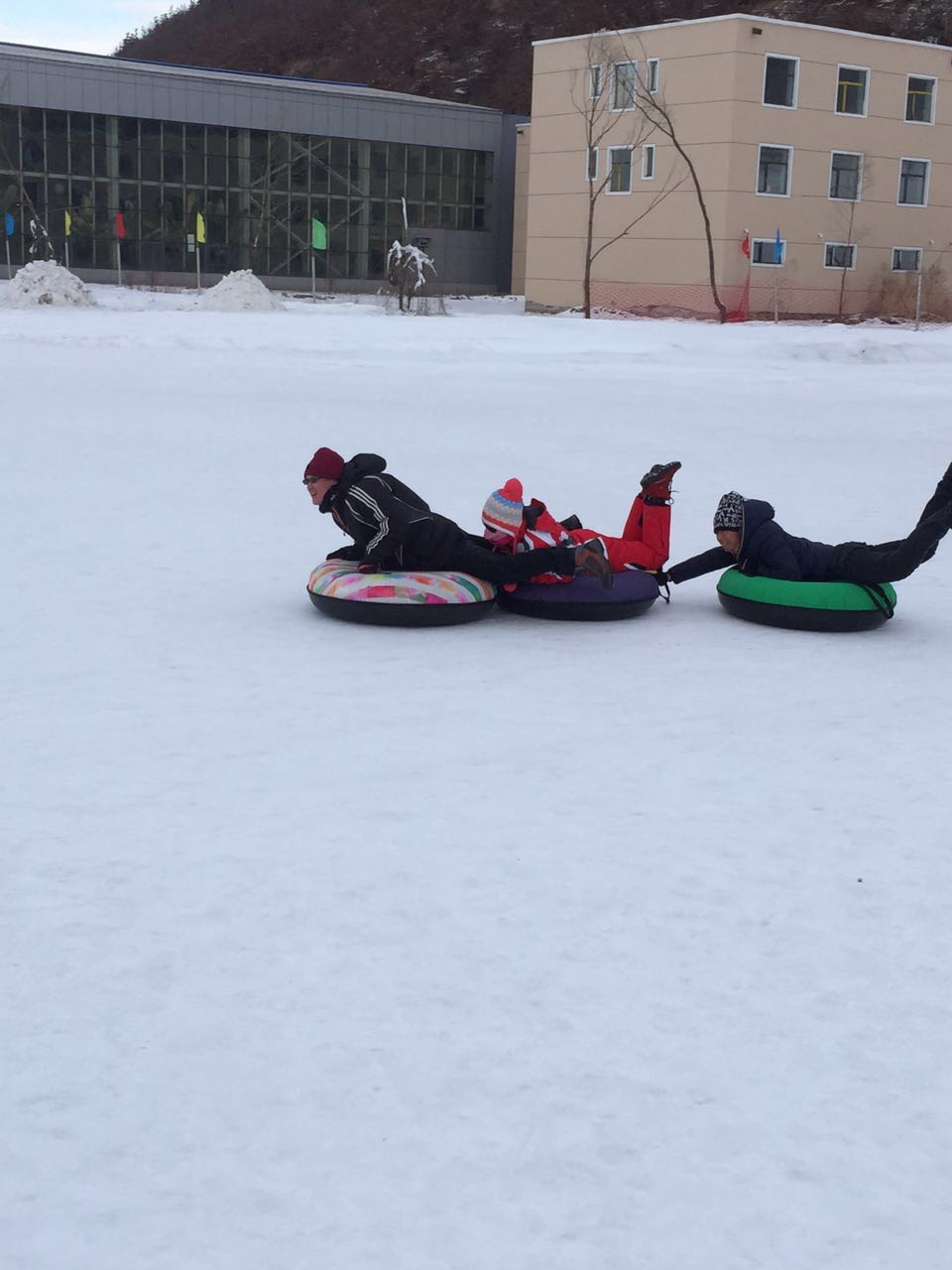 河北迪特旅游开发有限公司正式助力黑龙江大湾滑雪场冰雪乐园